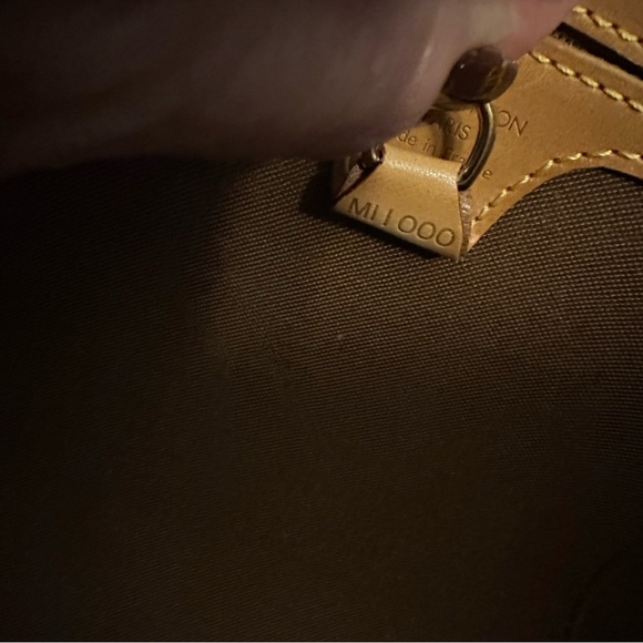 Louis Vuitton Monogram Ellipse MM( only for 24 hrs ) - Picture 8 of 16